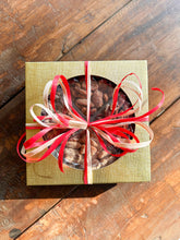 Load image into Gallery viewer, Pecan Gift Box
